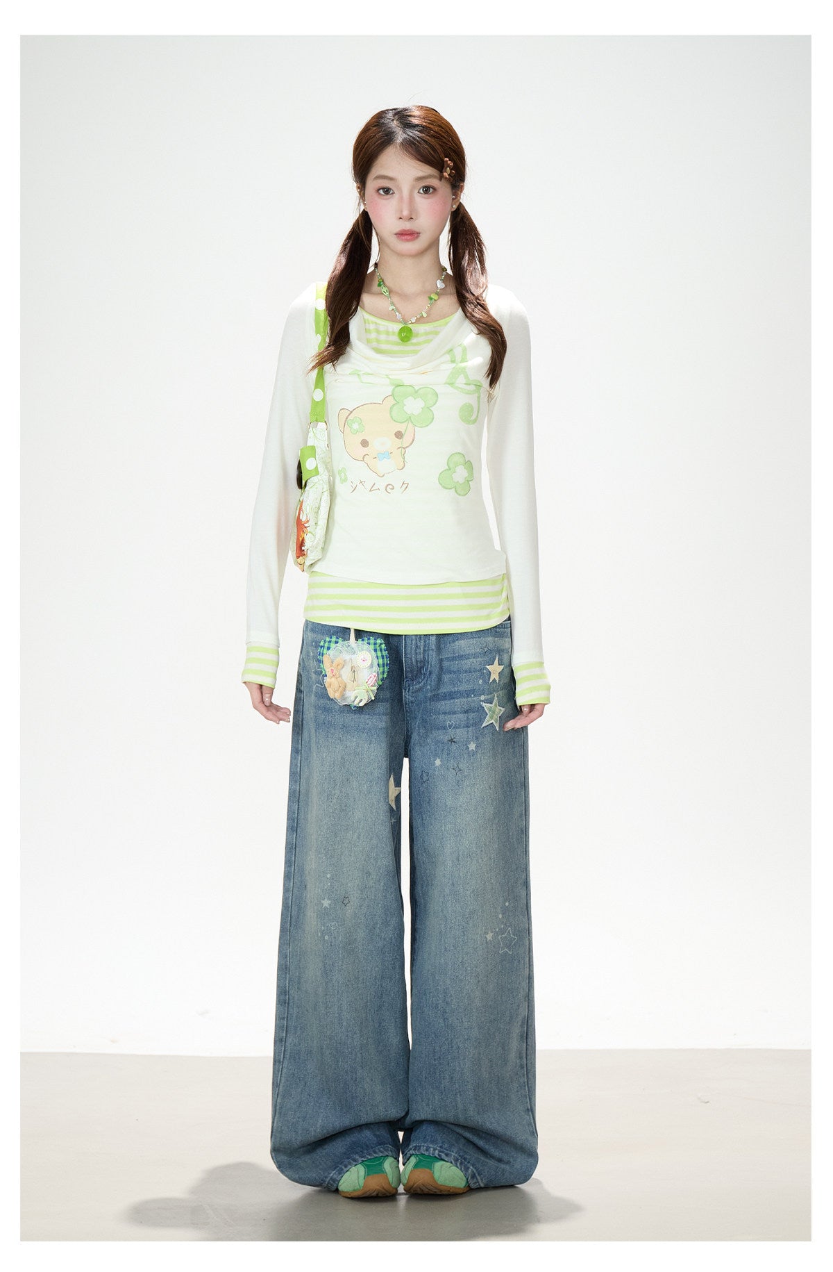 Vintage Washed Star Print Wide-Leg Jeans