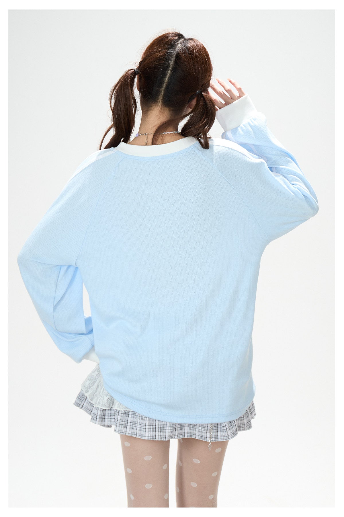 Dreamy Hand-Drawn V-Neck Long Sleeve Top