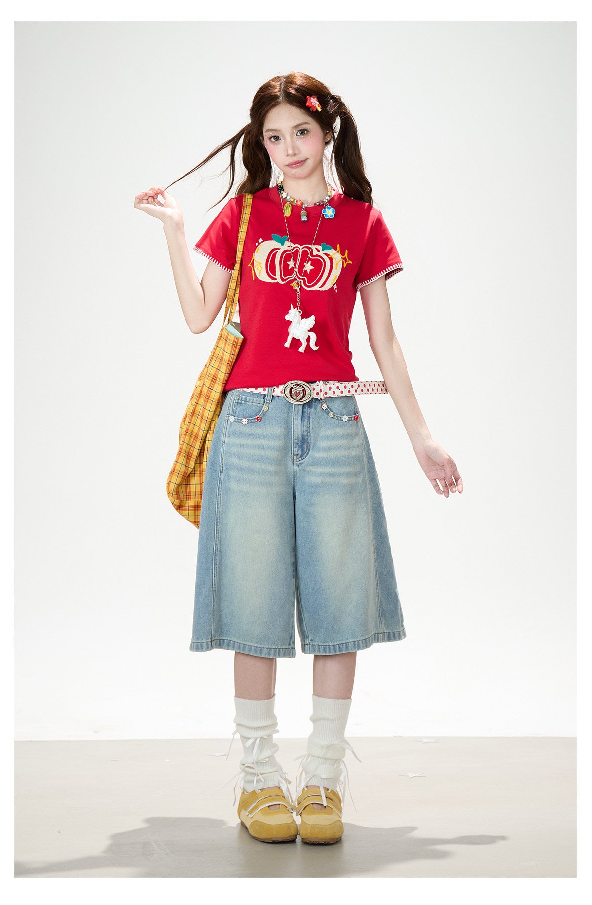 Apple Star Graphic Baby Tee & Denim Bermuda Pants