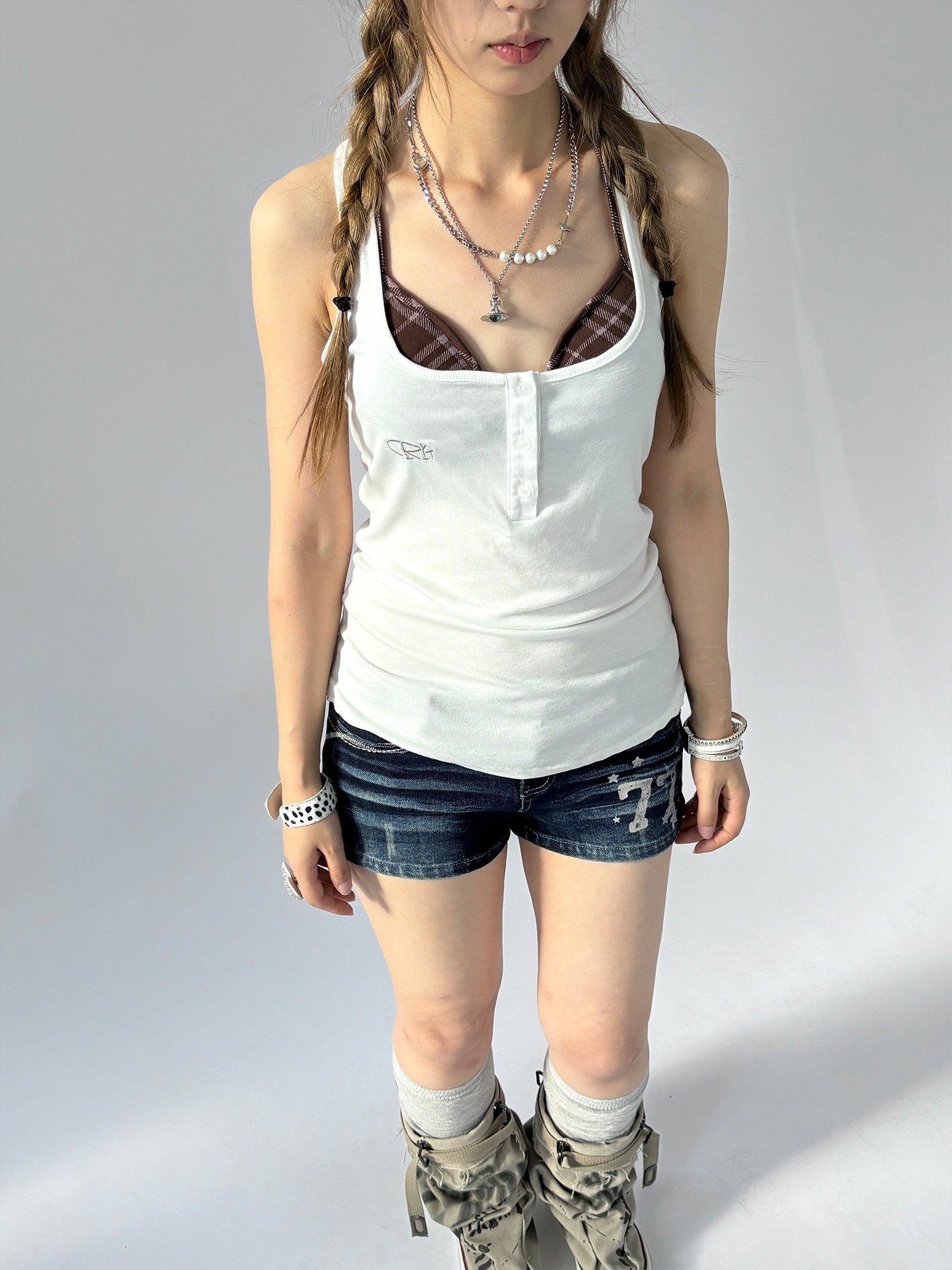 Vintage 77 Star Low-Rise Denim Shorts