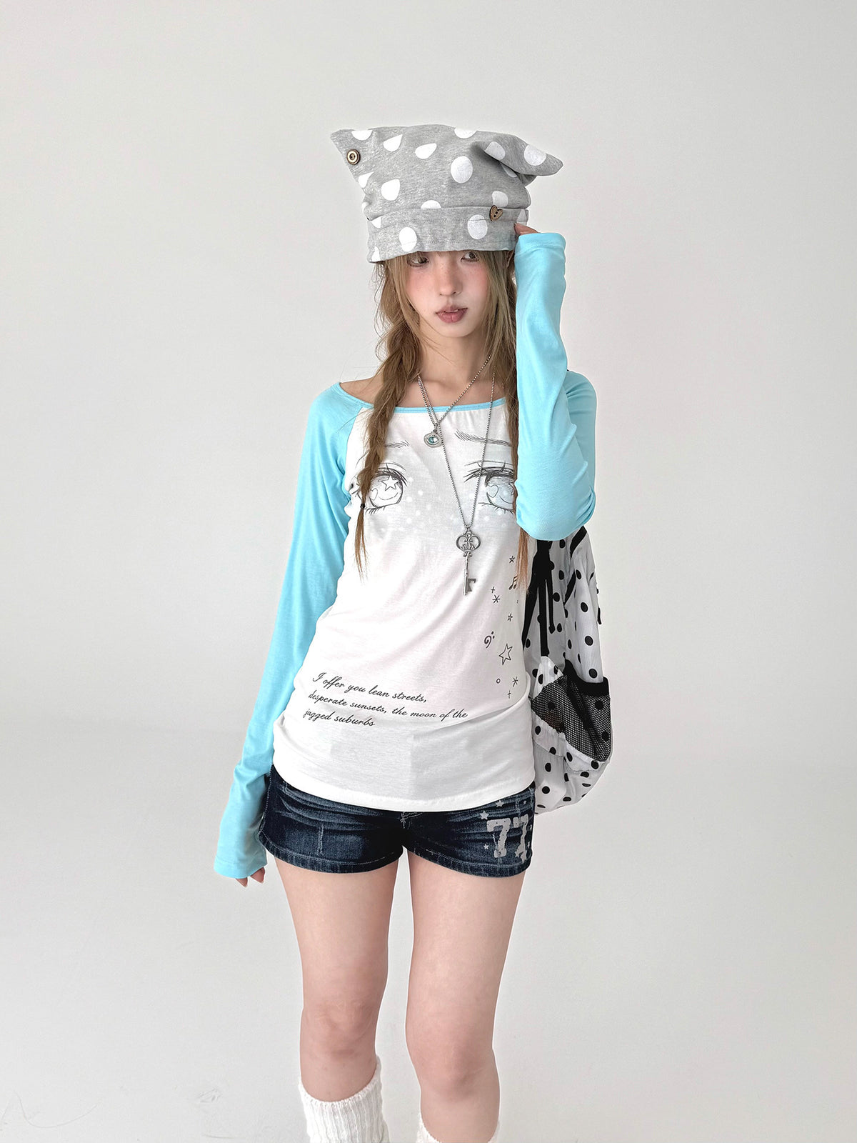 Tear-Eye Graphic Contrast Sleeve Long Sleeve Tee