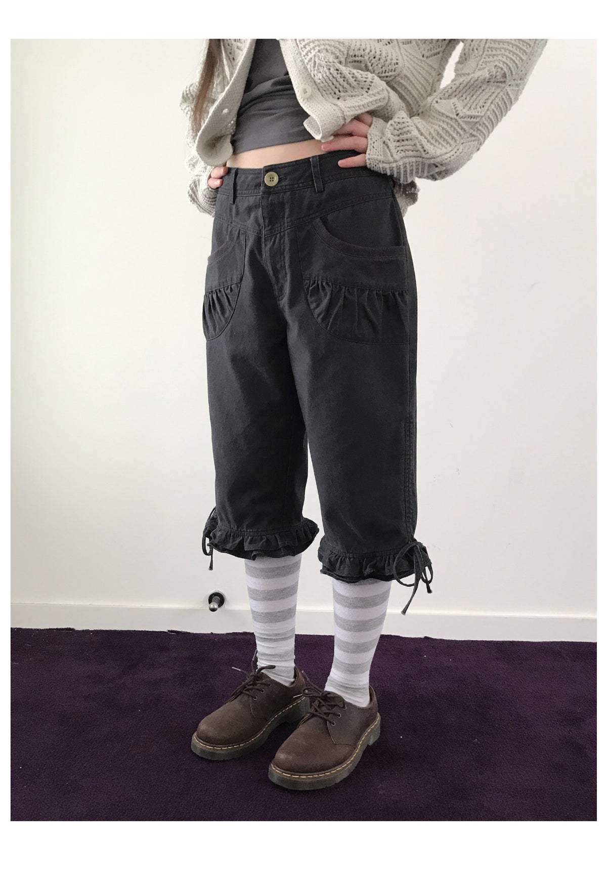 Ruffle Pocket Tie-Hem Capri Pants
