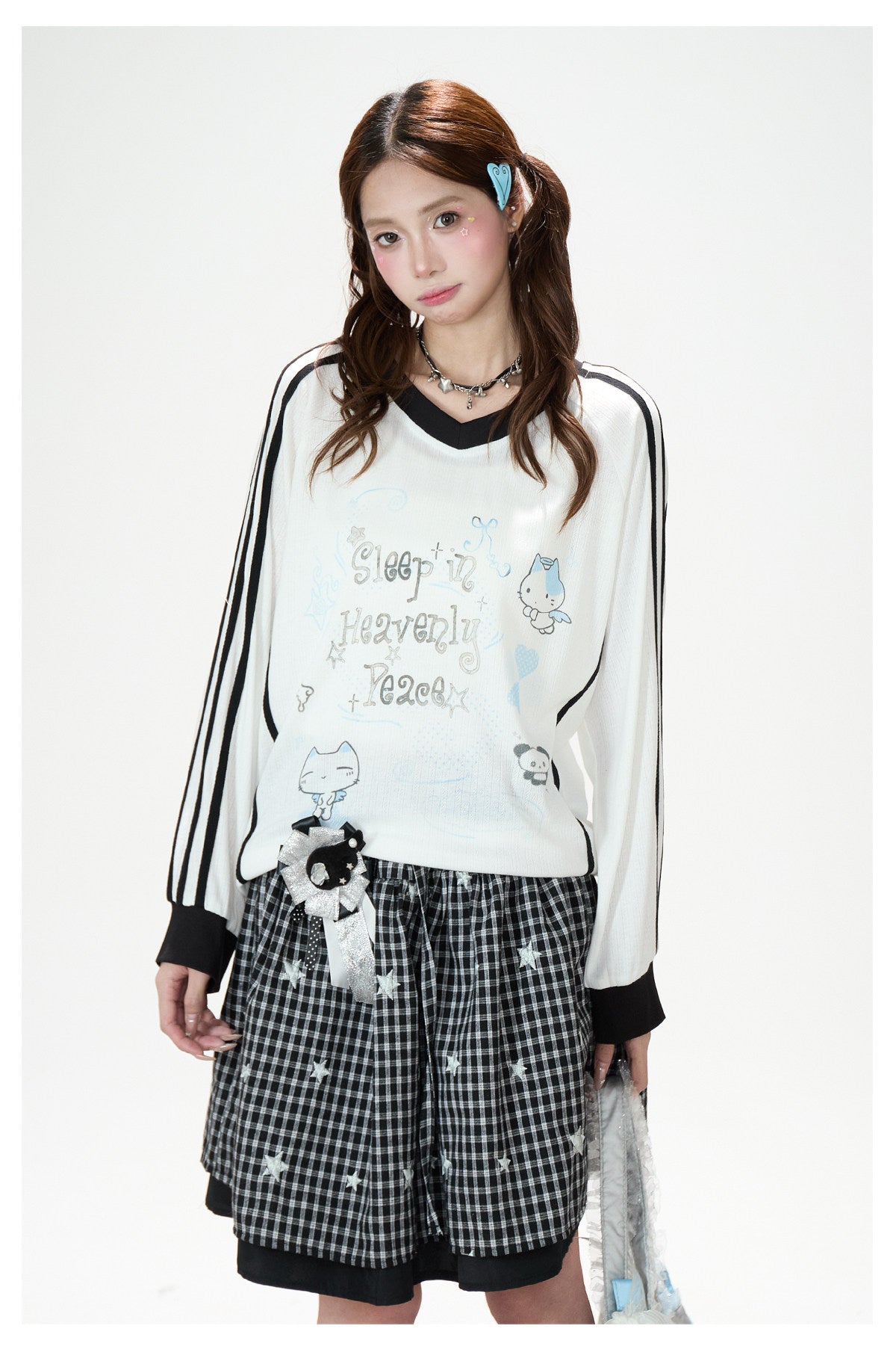 Dreamy Hand-Drawn V-Neck Long Sleeve Top