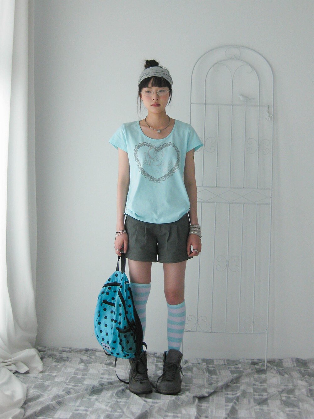 Silver Lace Heart Scoop-Neck Fitted Tee