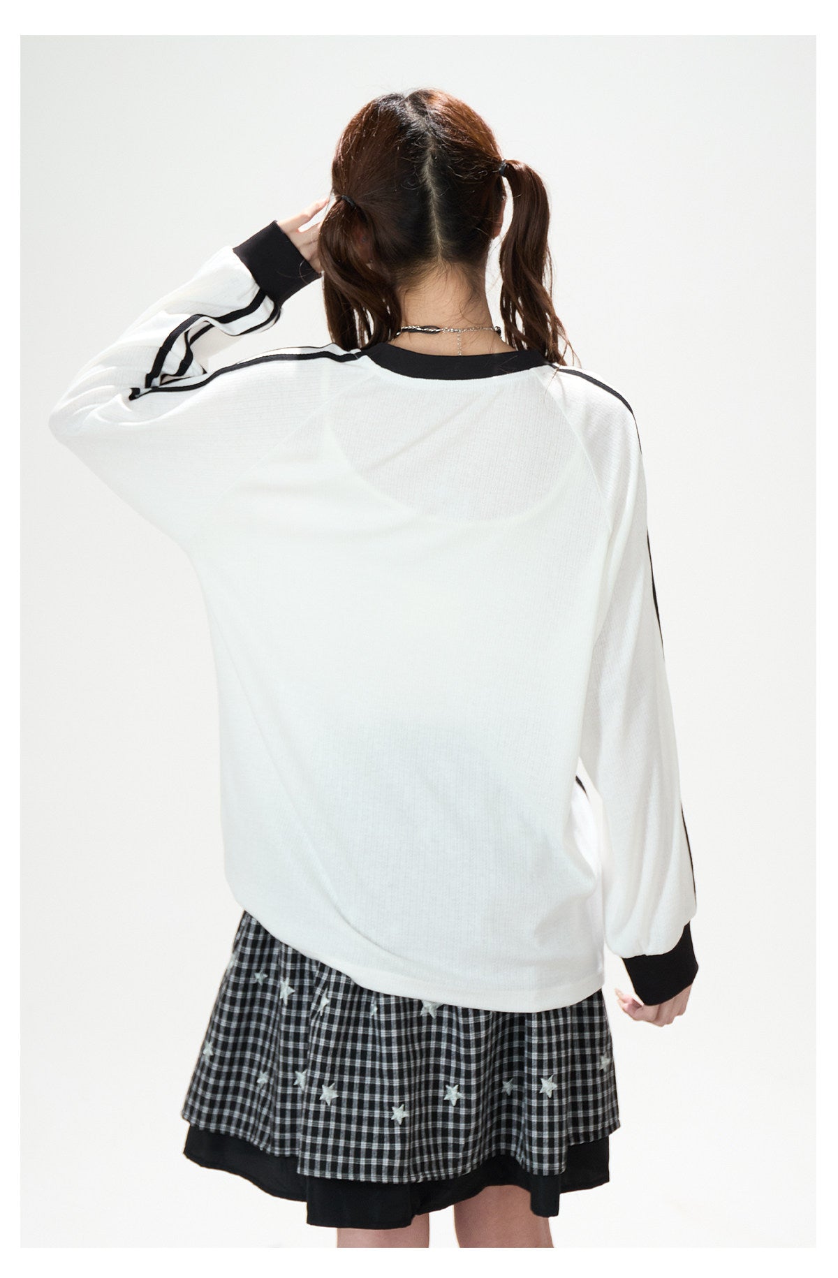 Dreamy Hand-Drawn V-Neck Long Sleeve Top
