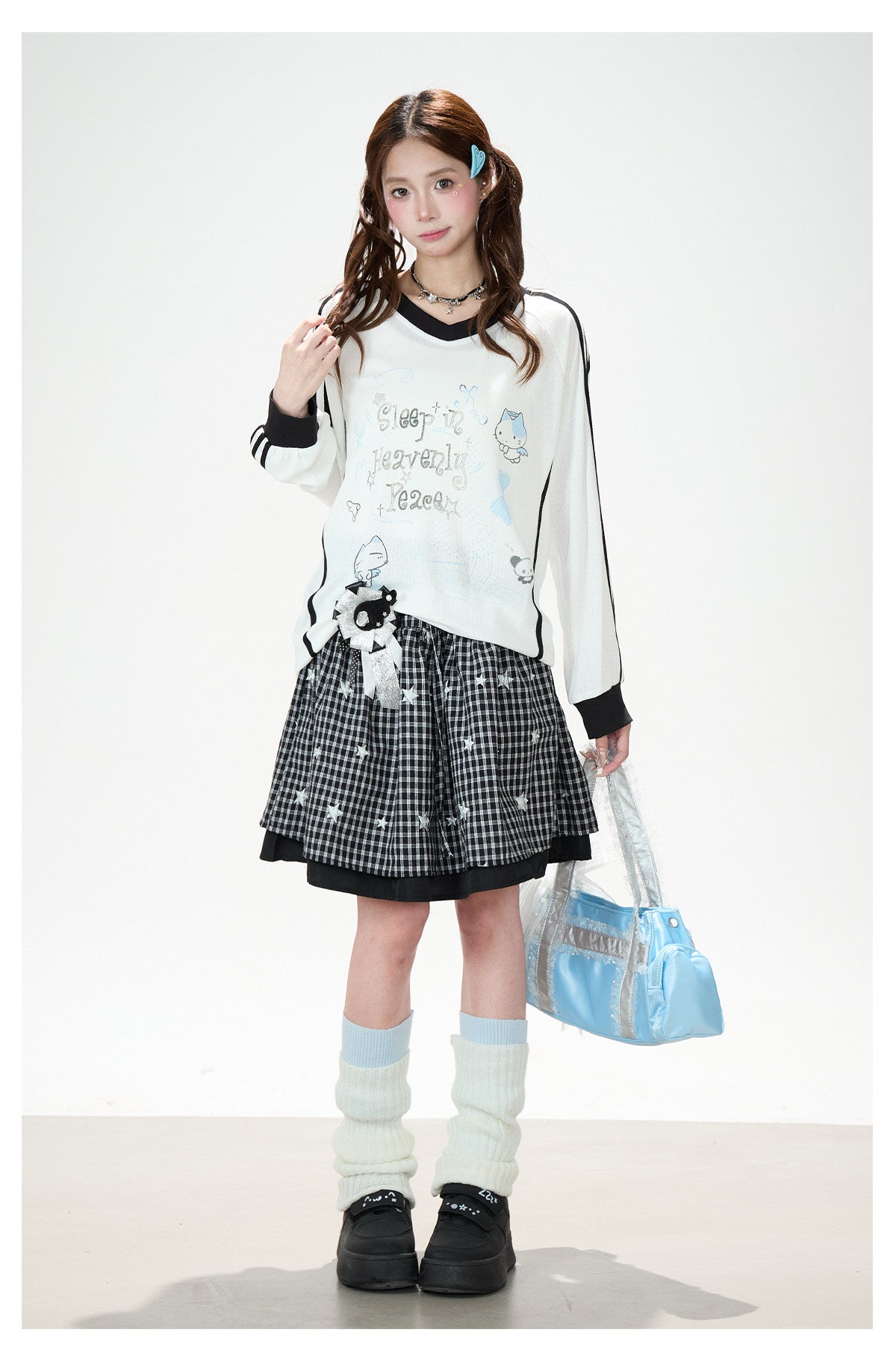 Dreamy Hand-Drawn V-Neck Long Sleeve Top
