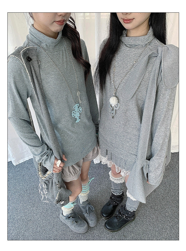 Fine Stripe Mock-Neck Long Sleeve Top