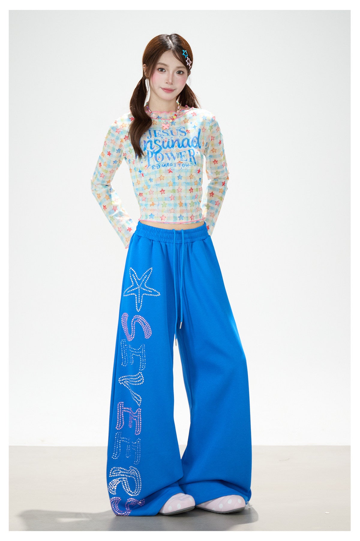 Pantalon de survêtement à jambes larges avec strass motif étoile de mer