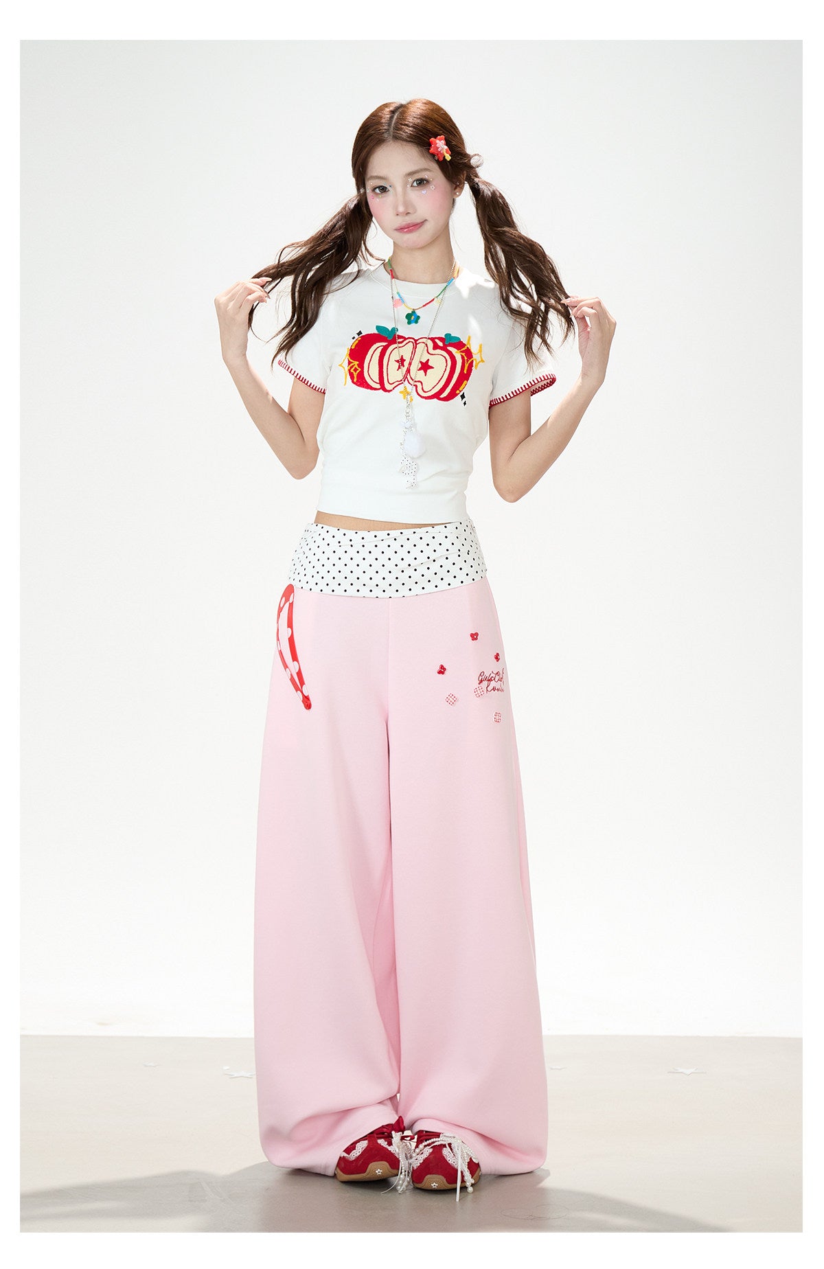 Apple Star Graphic Baby Tee & Denim Bermuda Pants