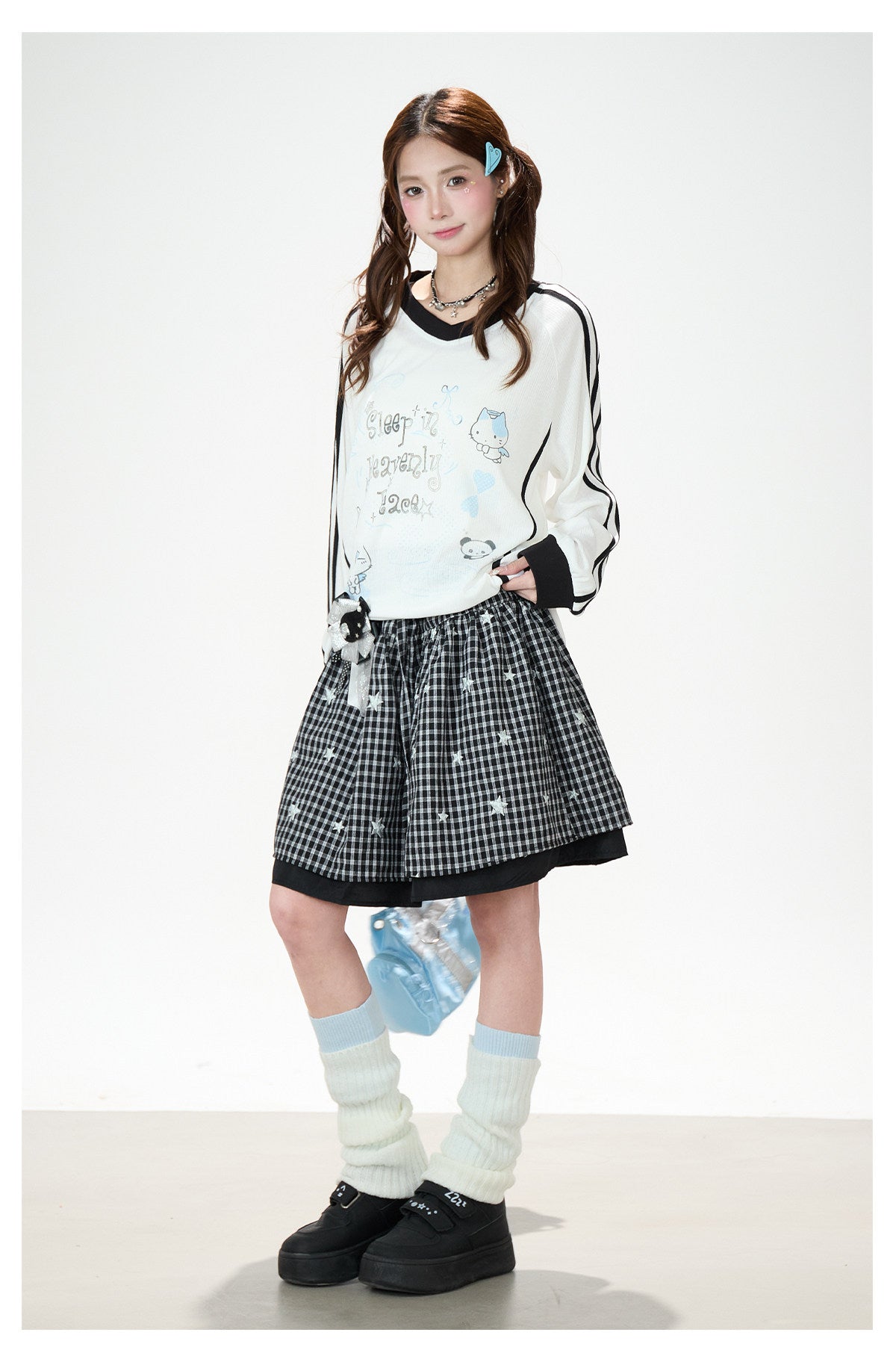 Dreamy Hand-Drawn V-Neck Long Sleeve Top