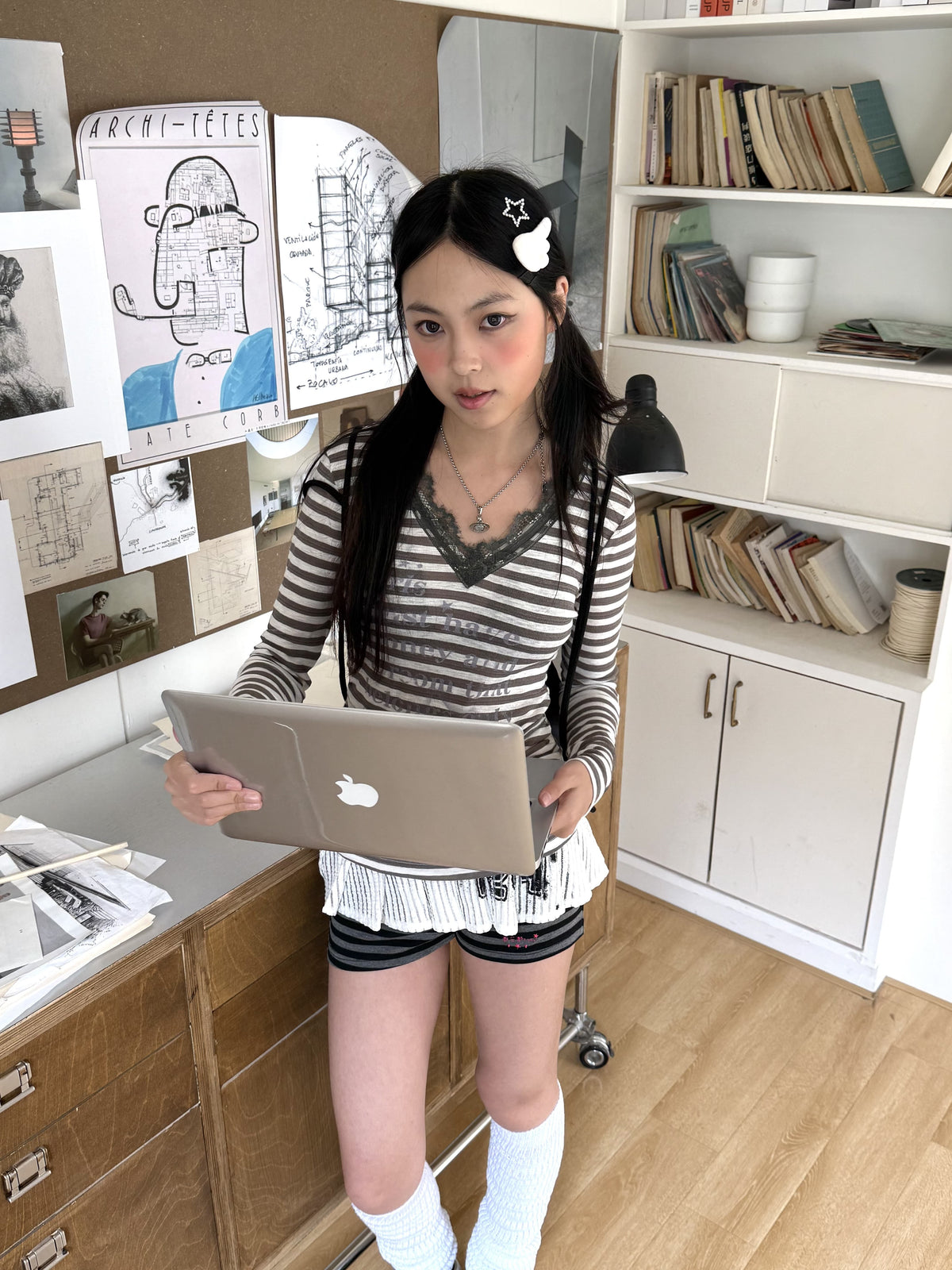Gray Stripe Lace V-Neck Graphic Long Sleeve Tee