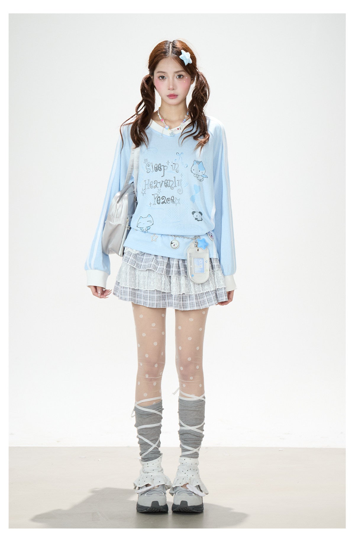 Dreamy Hand-Drawn V-Neck Long Sleeve Top