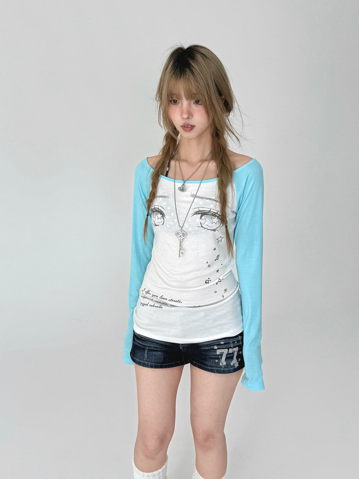 Tear-Eye Graphic Contrast Sleeve Long Sleeve Tee