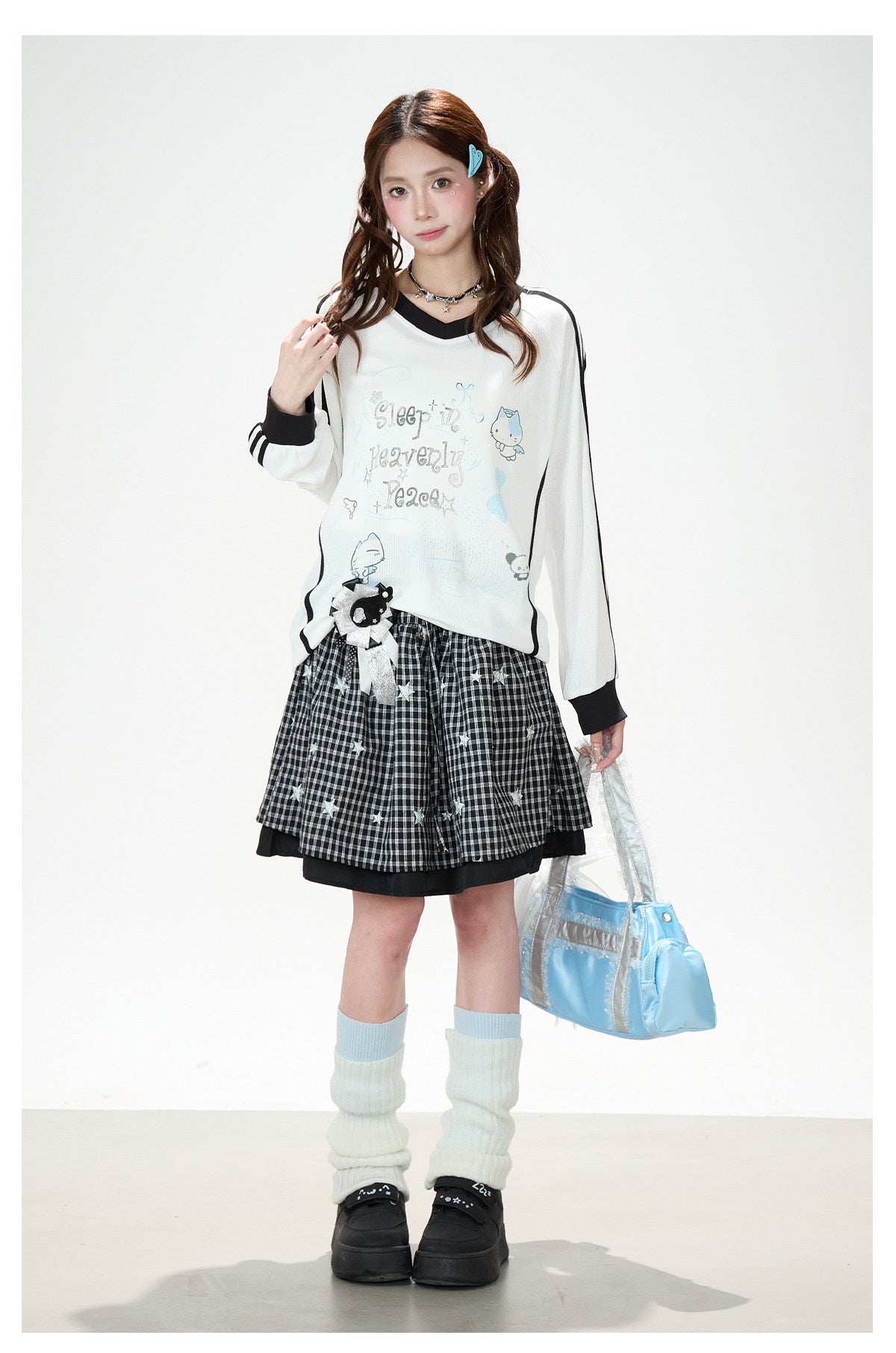 Dreamy Hand-Drawn V-Neck Long Sleeve Top