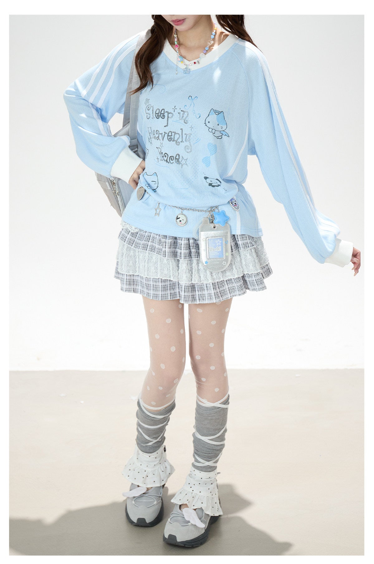 Dreamy Hand-Drawn V-Neck Long Sleeve Top