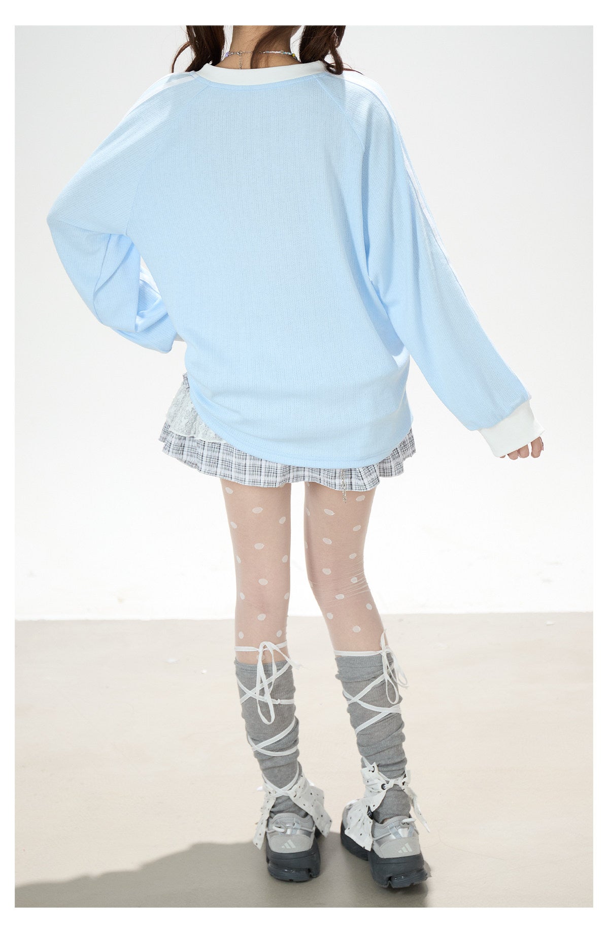 Dreamy Hand-Drawn V-Neck Long Sleeve Top