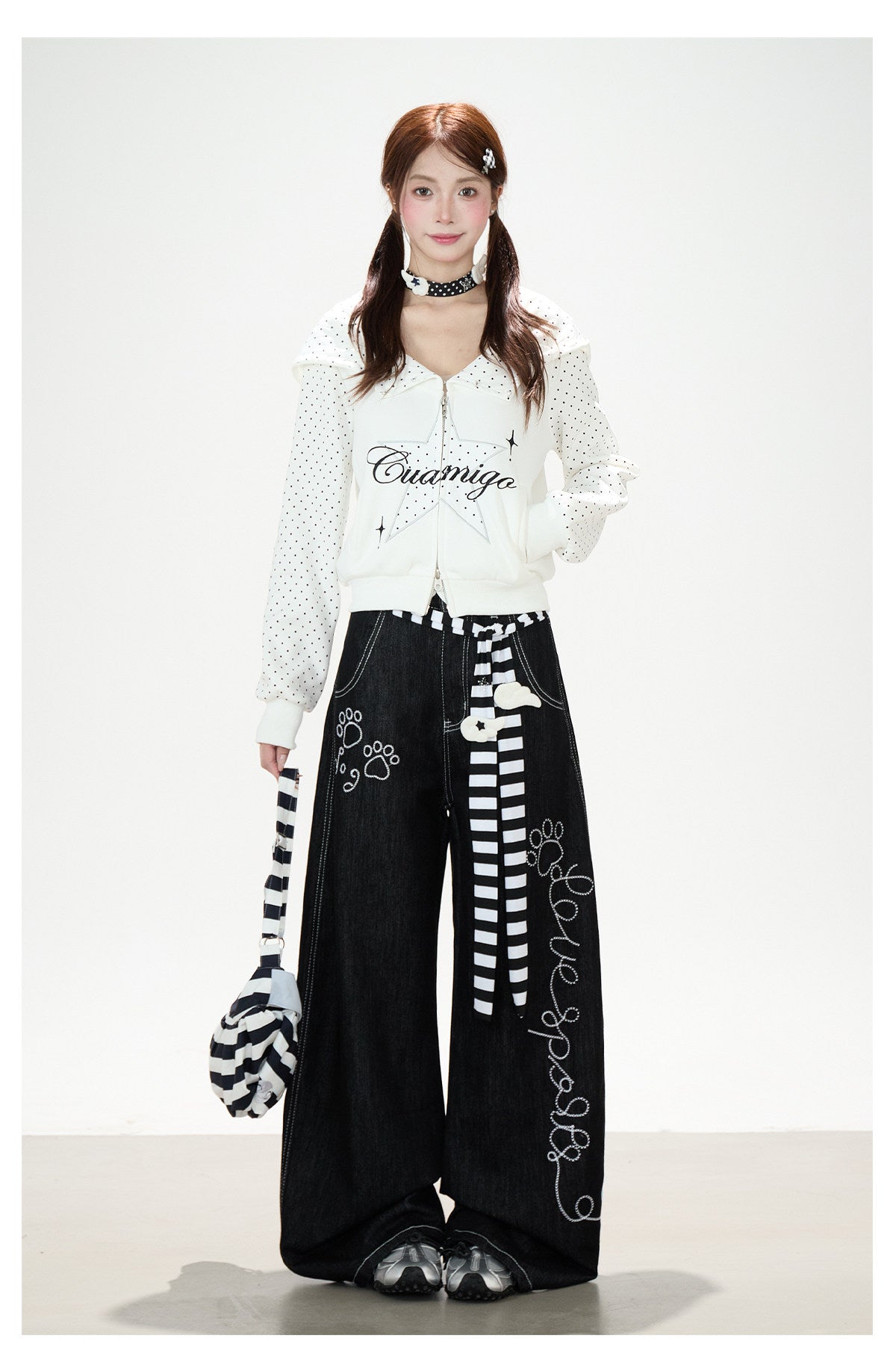 Paw Print Graphic Wide-Leg Jeans
