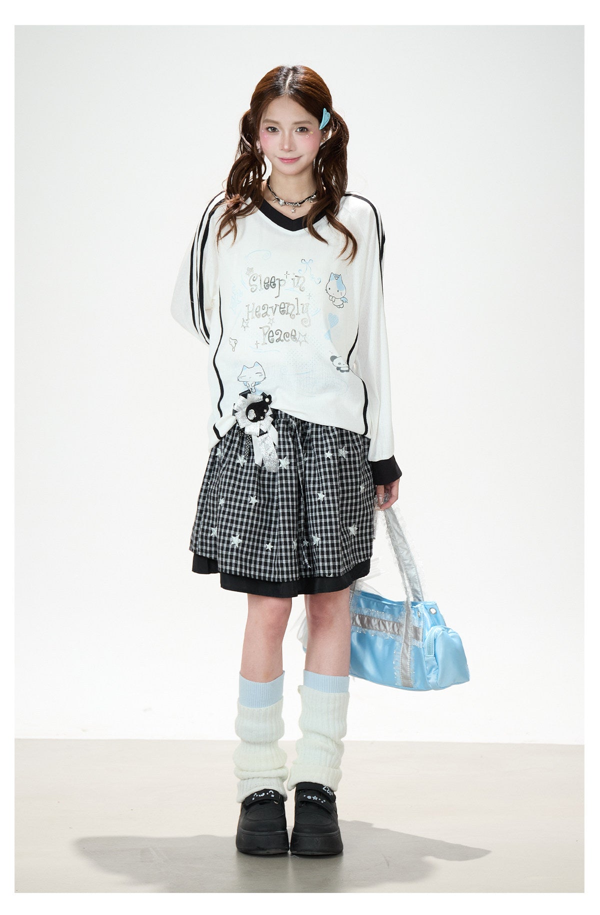 Dreamy Hand-Drawn V-Neck Long Sleeve Top