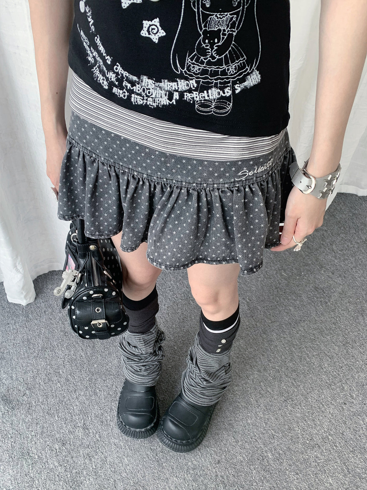 Gray Star Print Ruffle Mini Skort