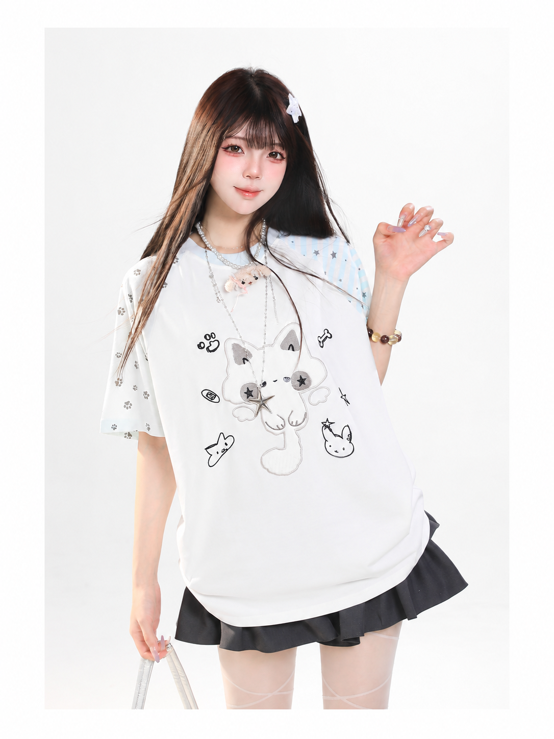 Mismatch Sleeve Kitty Graphic Oversized Tee