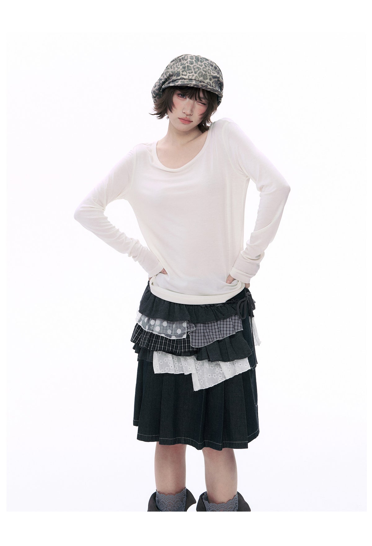 Embroidered Star Pleated Denim Midi Skirt