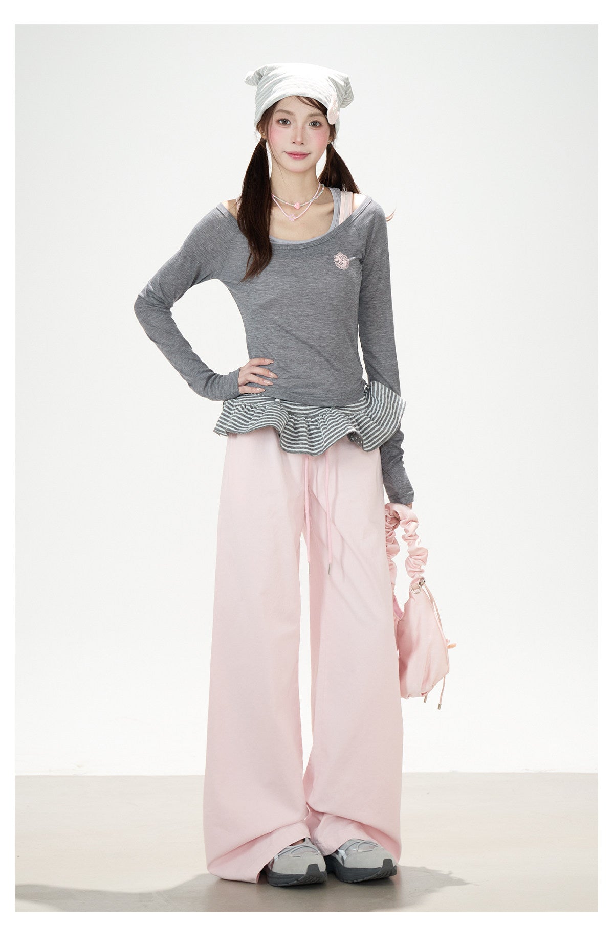 Off-Shoulder Layered Two-Piece Top Set & Gray Wide-Leg Cargo Pants
