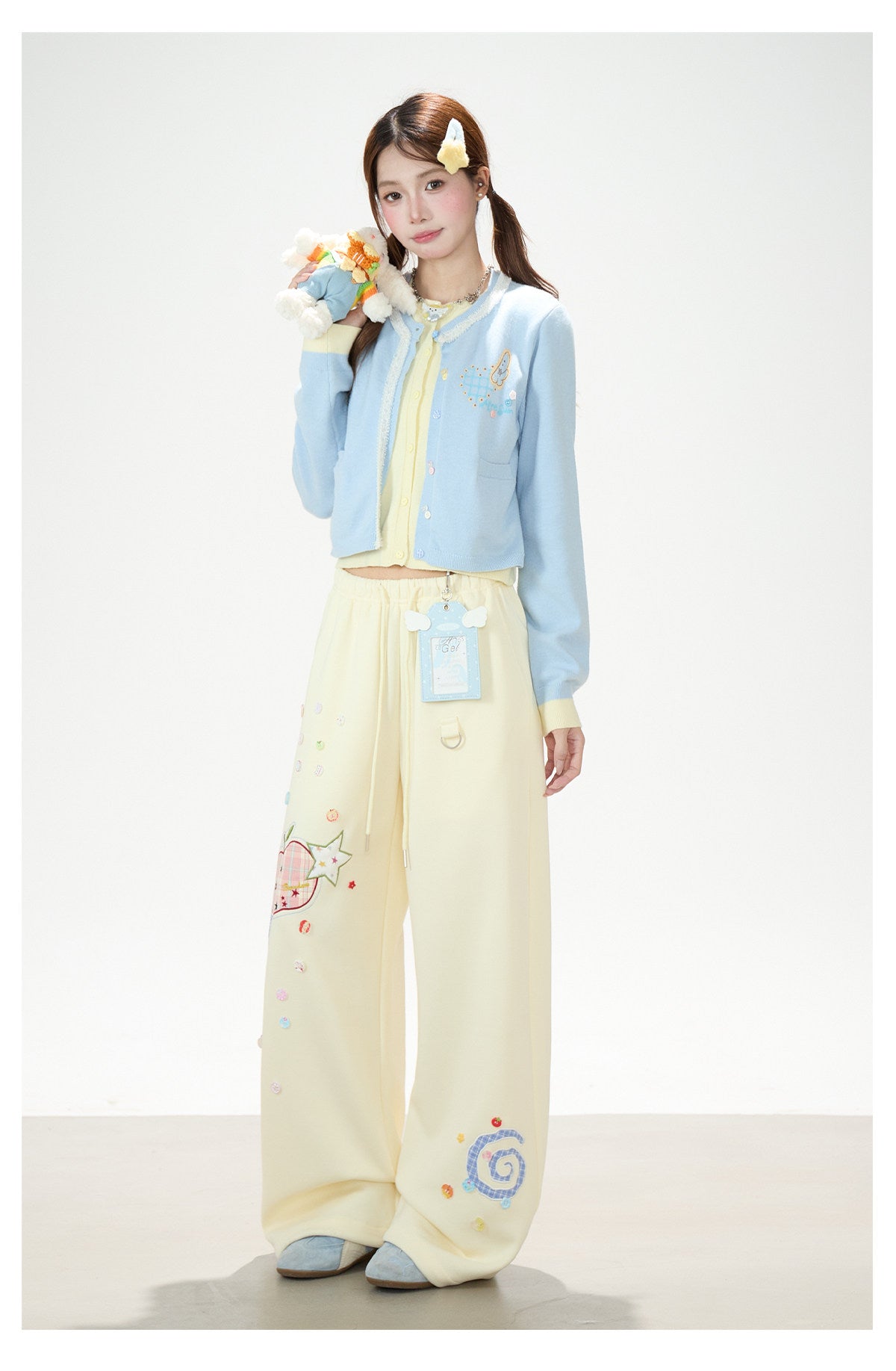 Apple Star Patch Wide-Leg Sweatpants