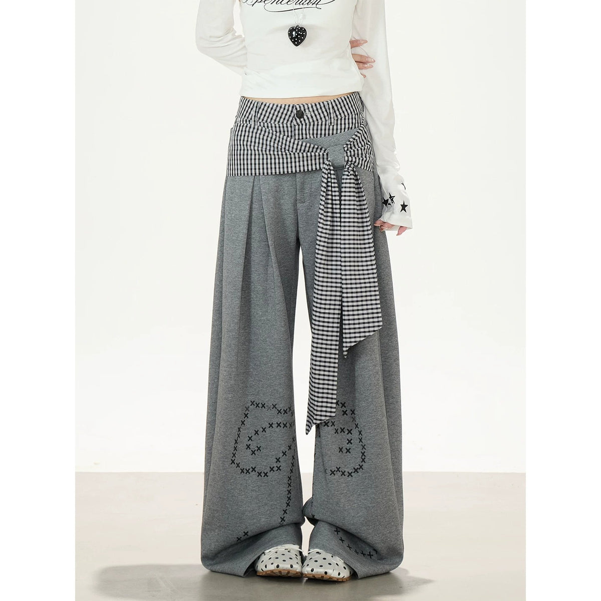 Star Letter Off-Shoulder Long Sleeve Top & Gray Graphic Wide-Leg Pants