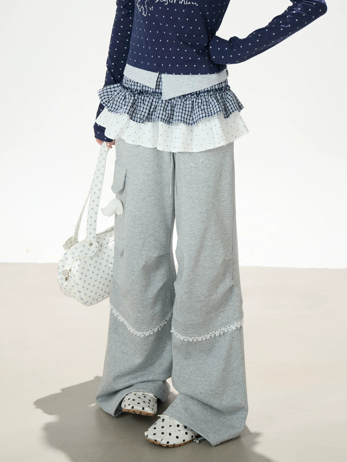 Wing Lace Wide-Leg Cargo Sweatpants