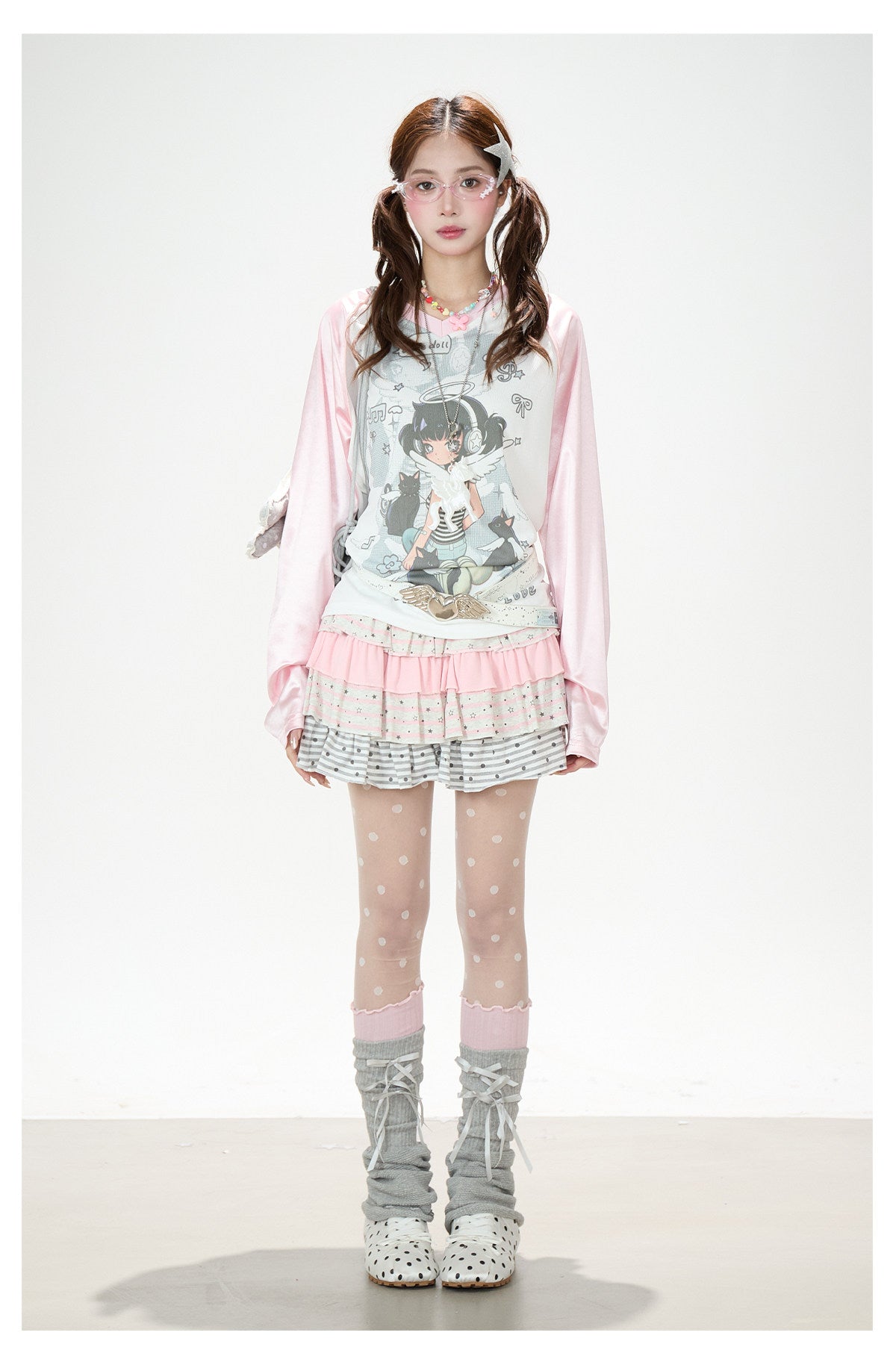 Cartoon Angel Raglan Long Sleeve Top & Black Star Drawstring Shorts