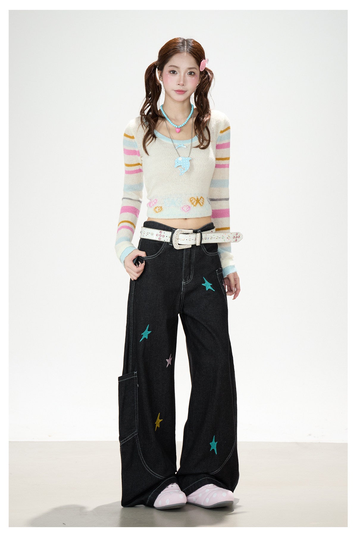 Star Embroidered Deconstructed Wide-Leg Cargo Jeans