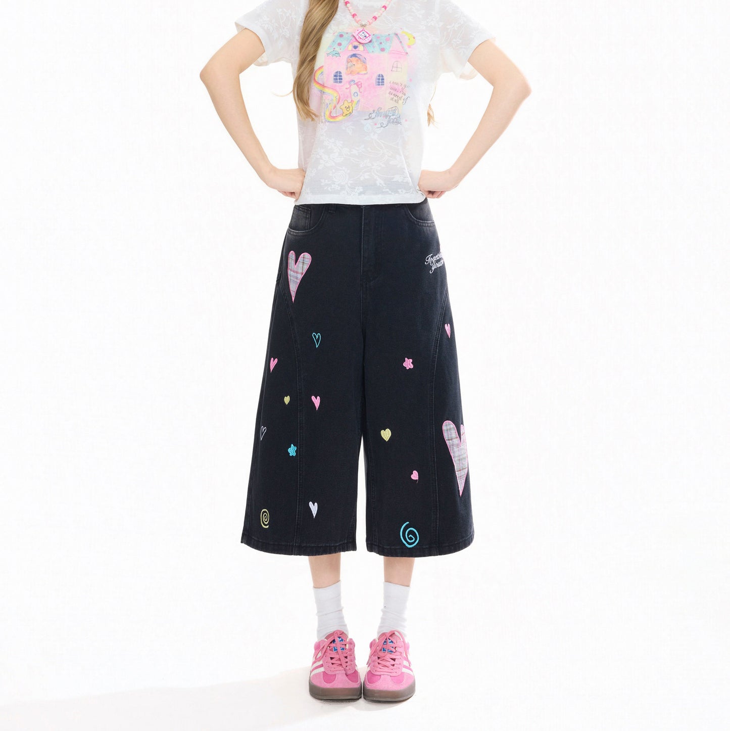 Plaid Heart Patch Cropped Wide-Leg Jeans