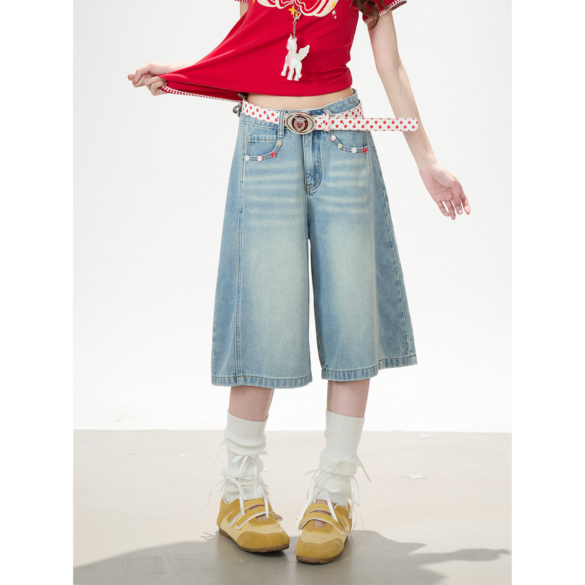 Apple Star Graphic Baby Tee & Denim Bermuda Pants