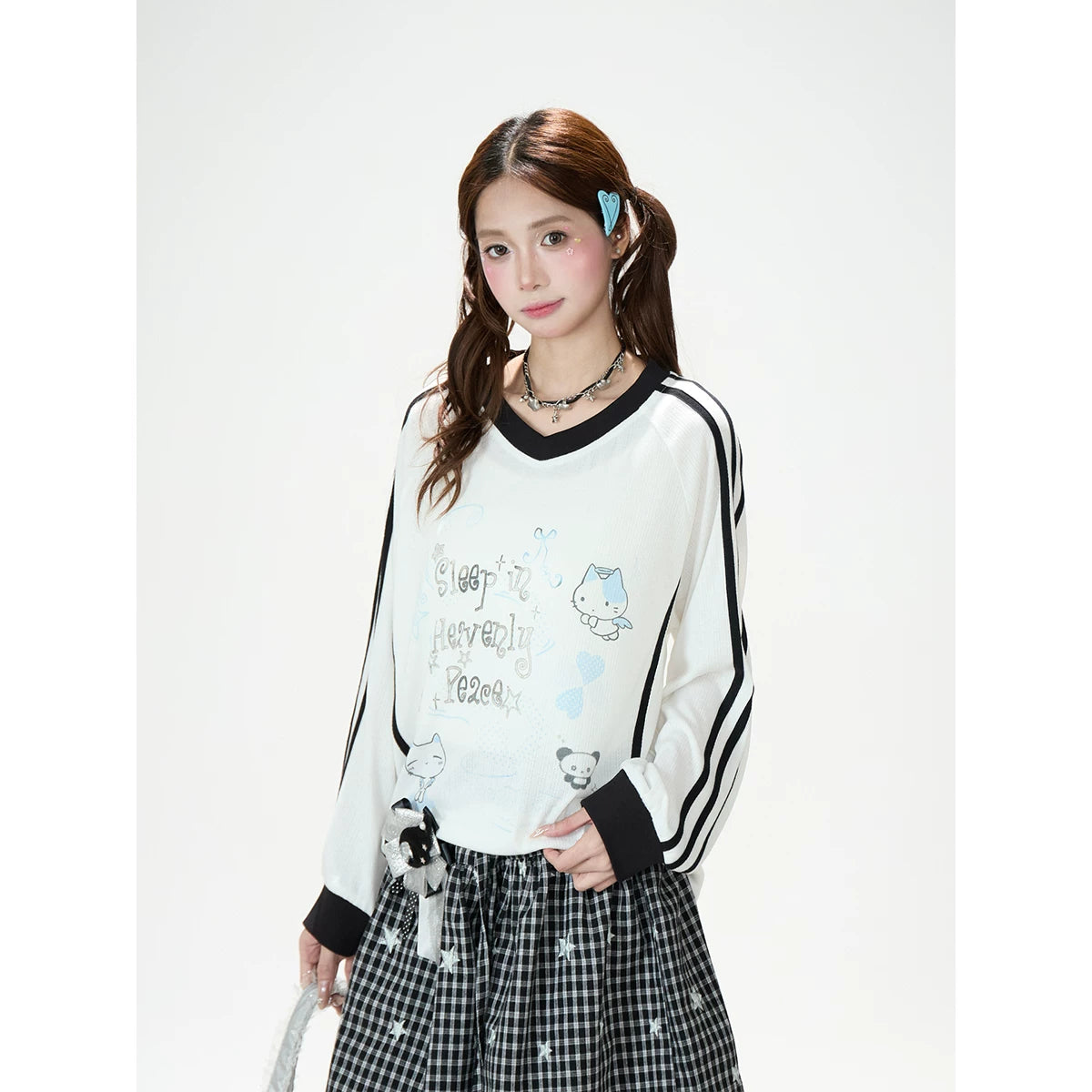 Dreamy Hand-Drawn V-Neck Long Sleeve Top