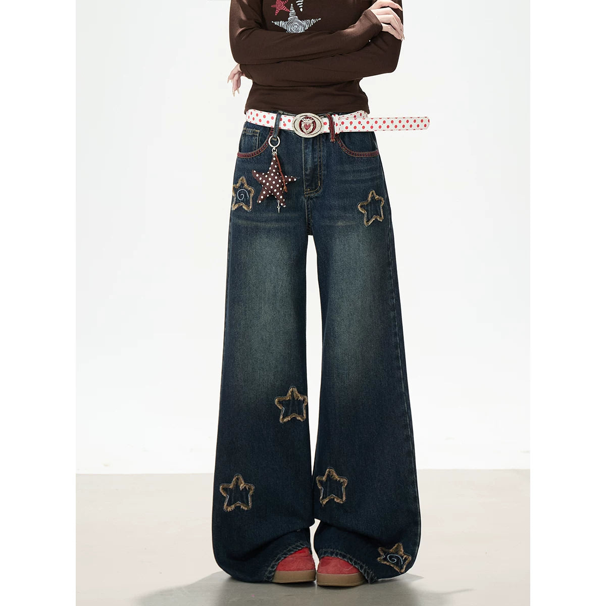 Vintage Star Print Off-Shoulder Long Sleeve Top & Star Patch Wide-Leg Jeans
