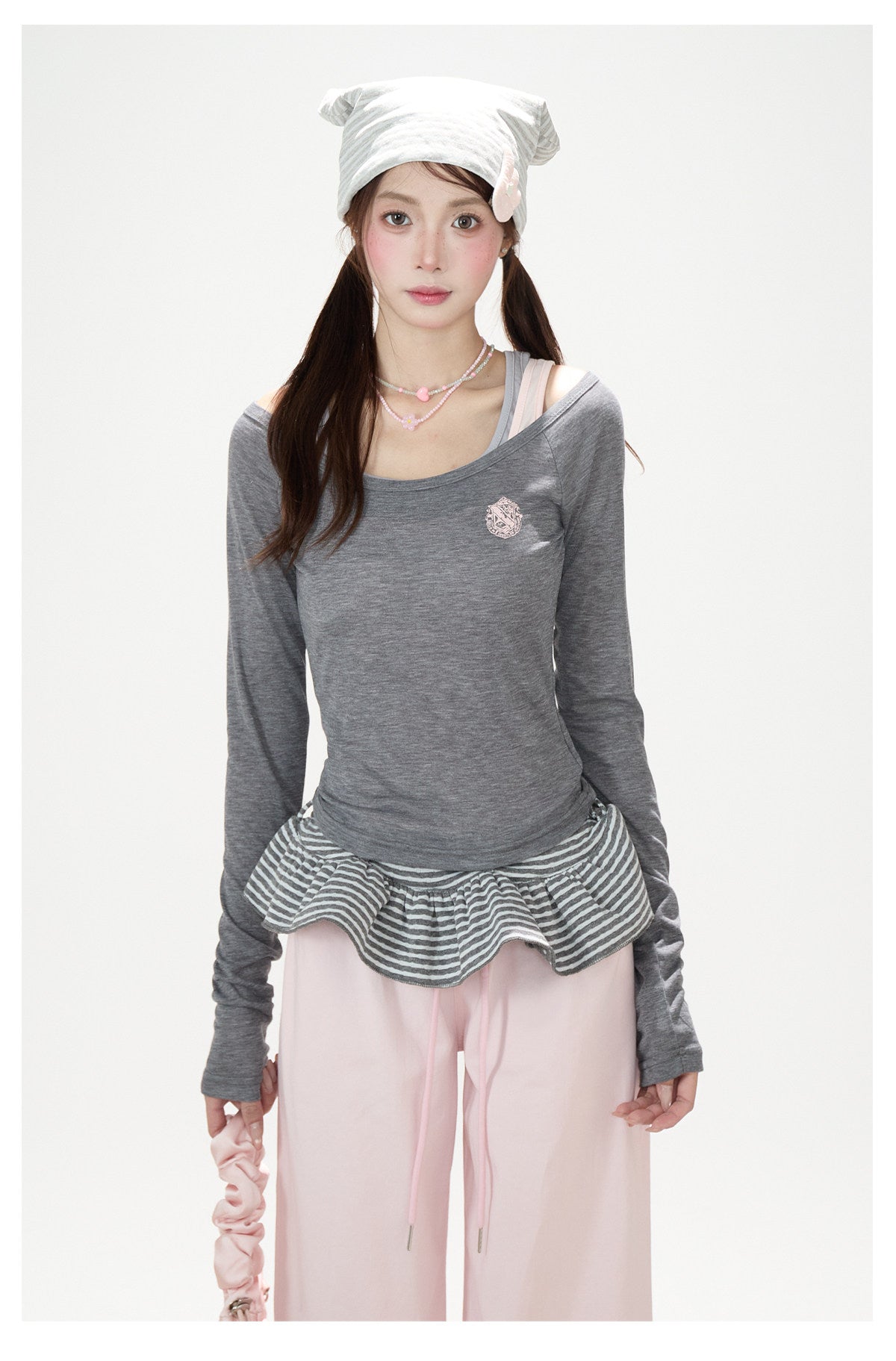 Off-Shoulder Layered Two-Piece Top Set & Gray Wide-Leg Cargo Pants