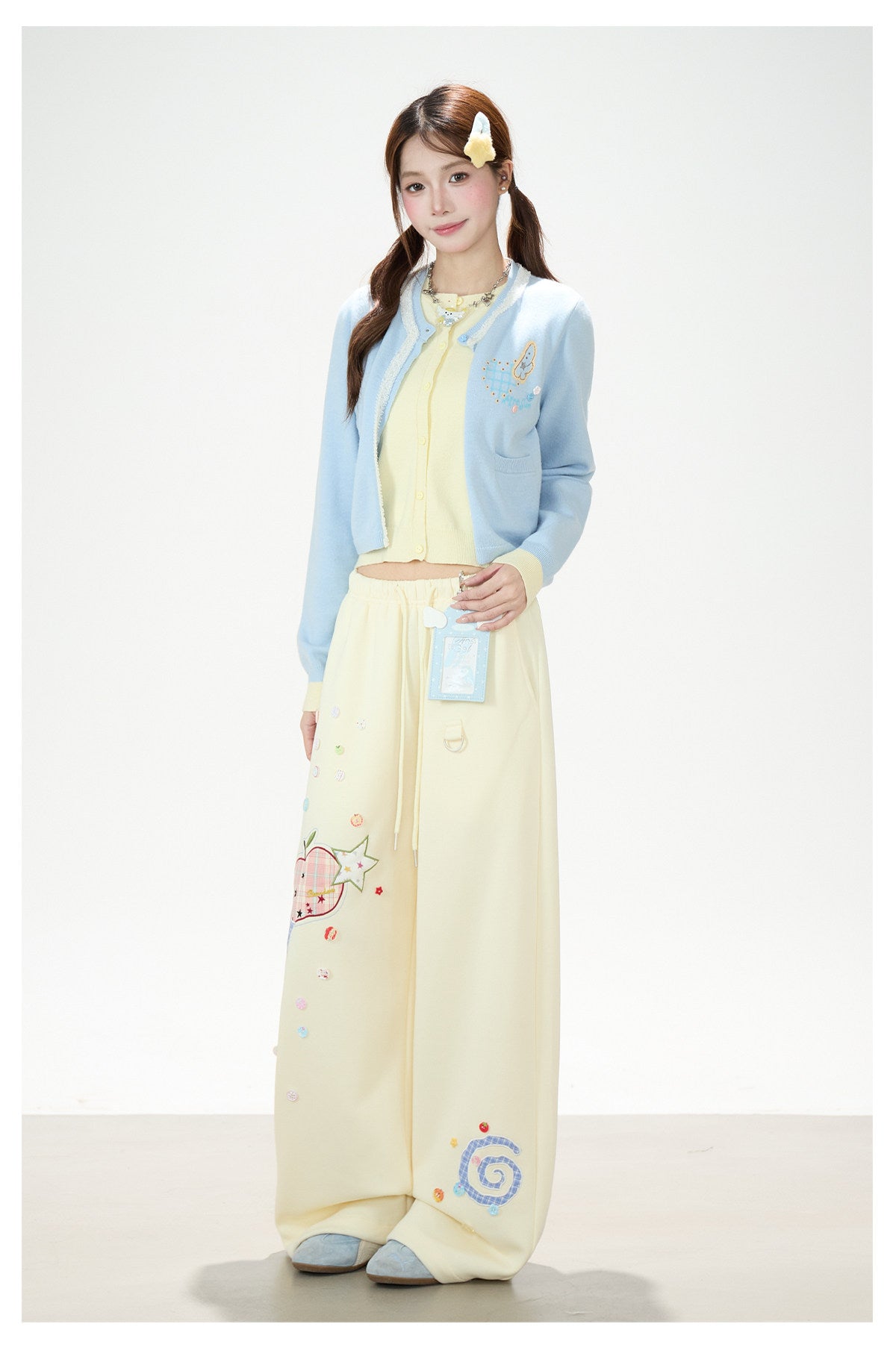 Apple Star Patch Wide-Leg Sweatpants