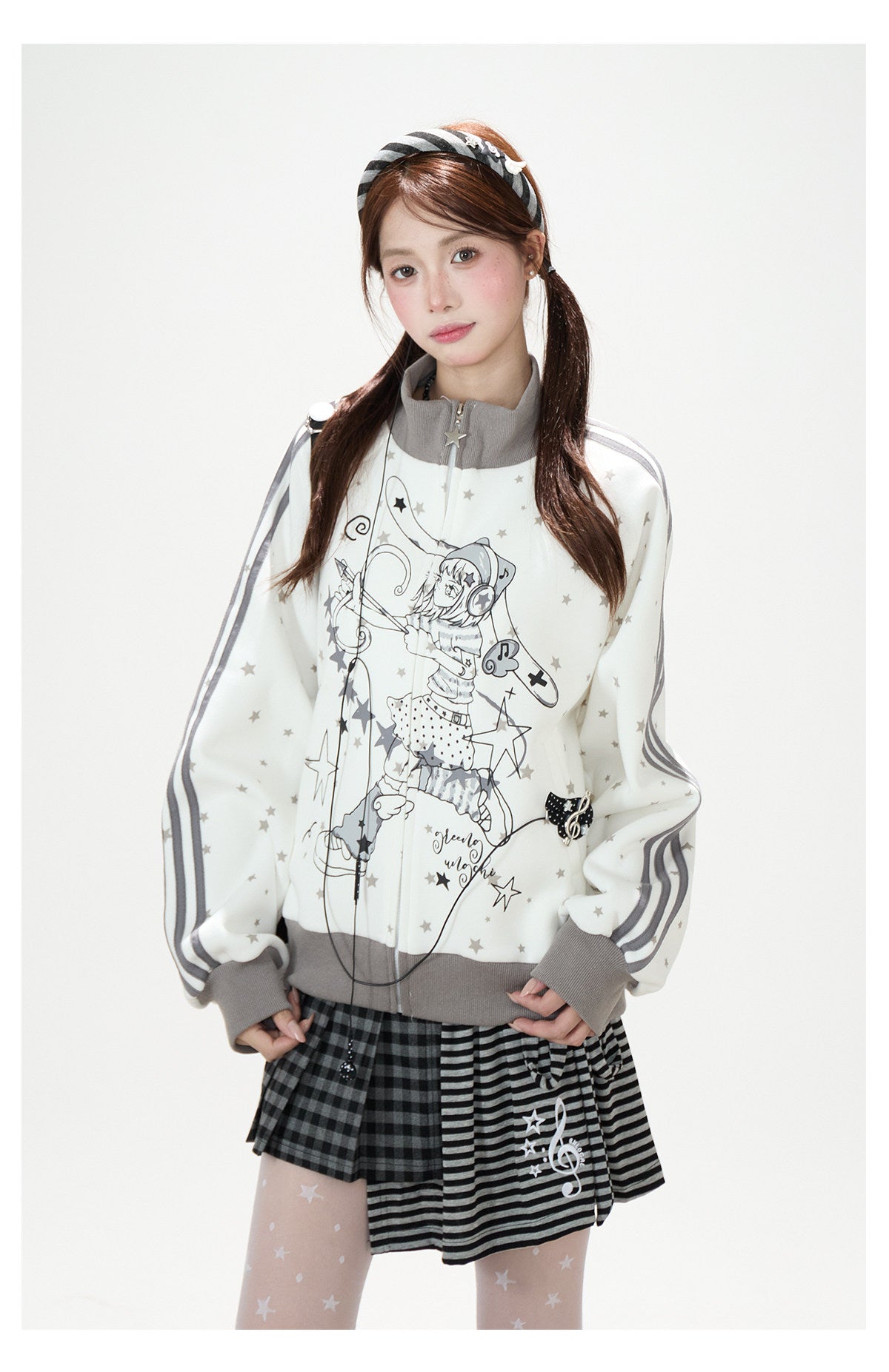 Star Girl Graphic Stand-Collar Jacket & Gray Layered Mini Skirt
