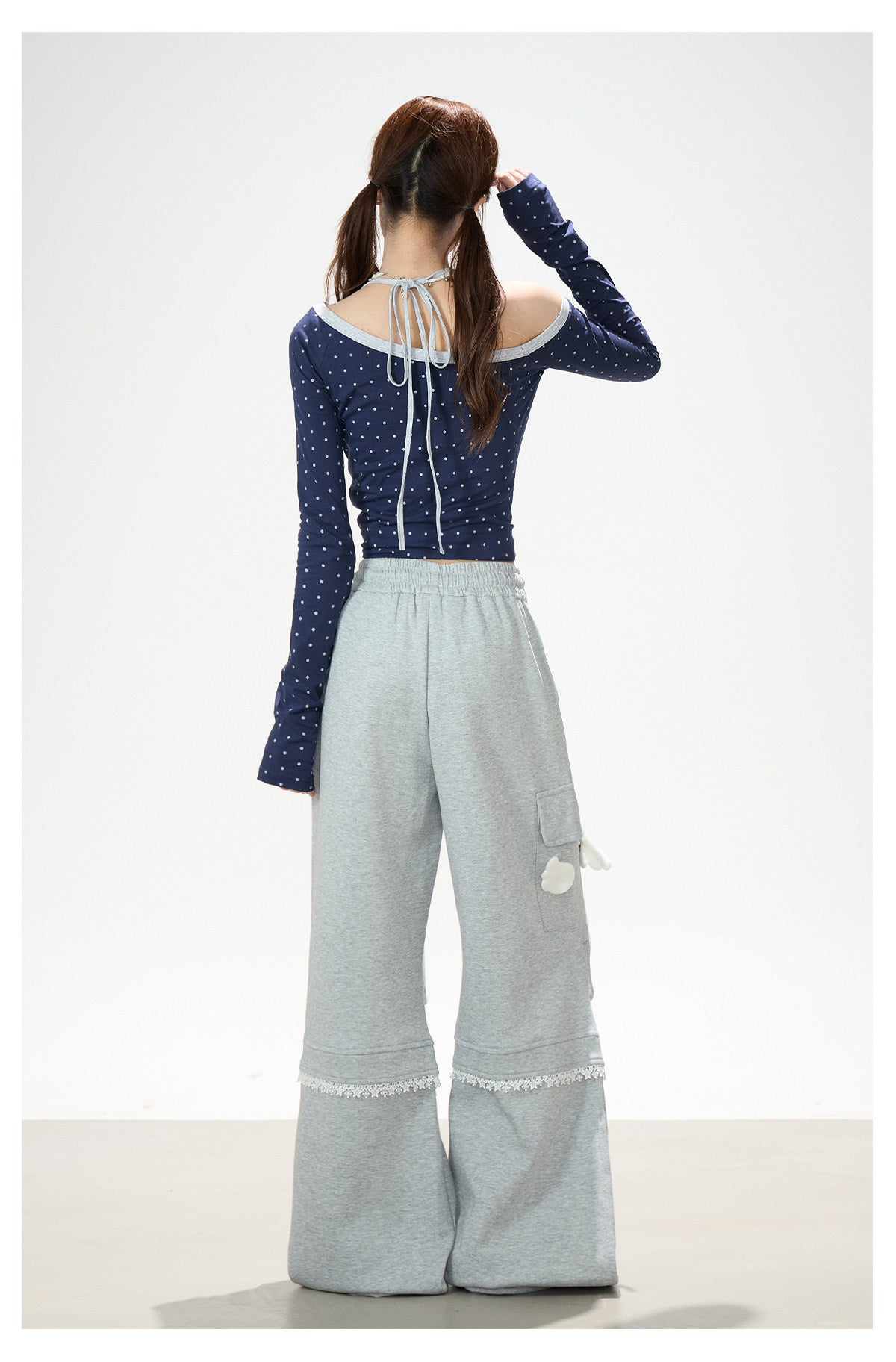 Wing Lace Wide-Leg Cargo Sweatpants